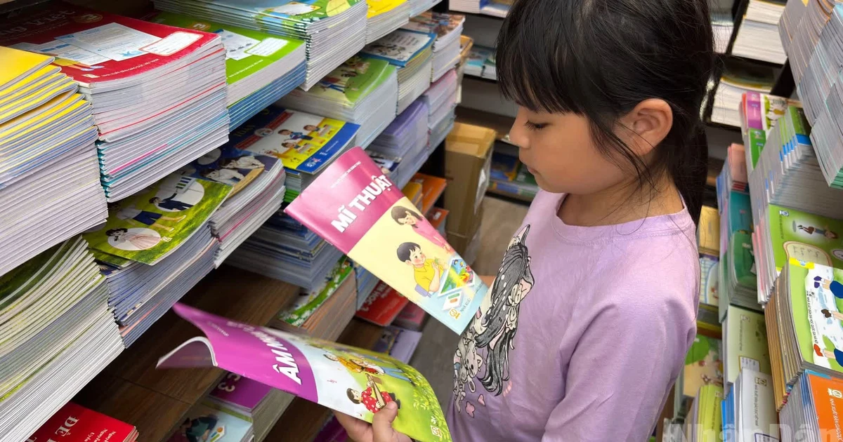 Bộ Giáo dục và Đào tạo nêu nguyên nhân thiếu sách giáo khoa, khẳng định không để lặp lại trong những năm học sau