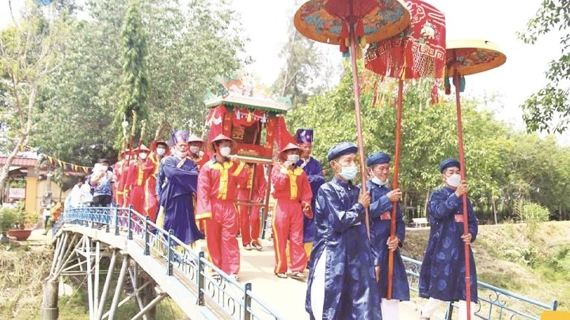 Về Tây Ninh viếng Đền thờ Quan lớn Trà Vong
