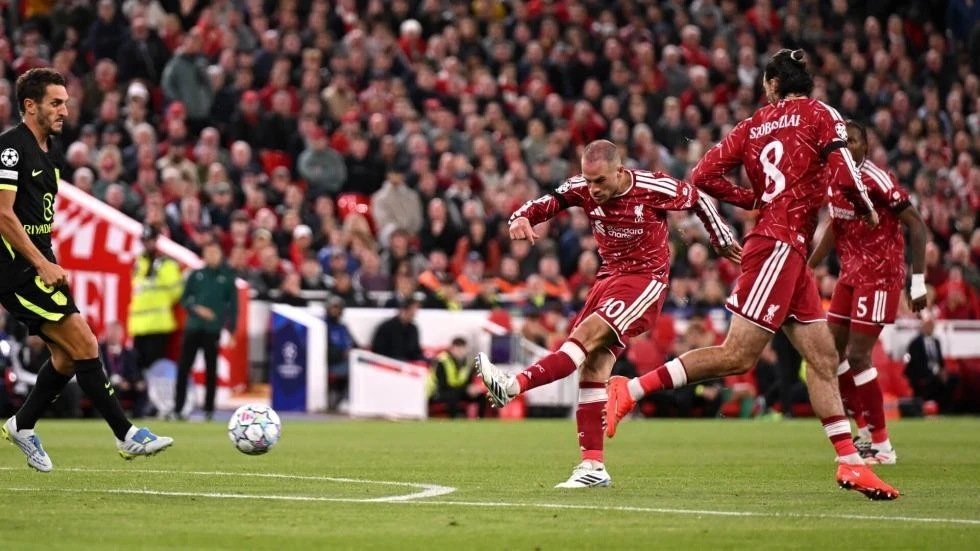 Liverpool ngược dòng hạ Atletico Madrid, Arsenal thắng trên sân Napoli