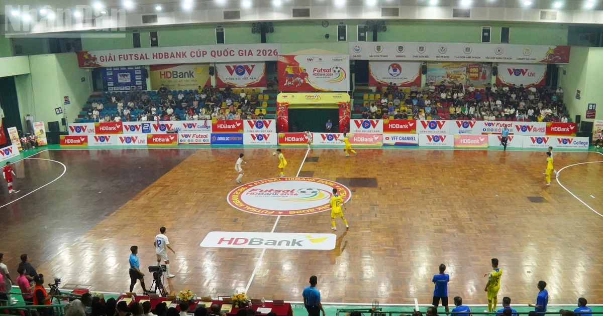 Tám câu lạc bộ futsal đua tranh cúp quốc gia