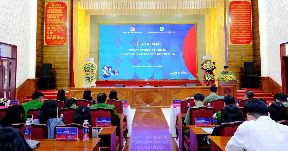 Lâm Đồng: Trang bị kiến thức bảo vệ thanh thiếu niên trên môi trường mạng