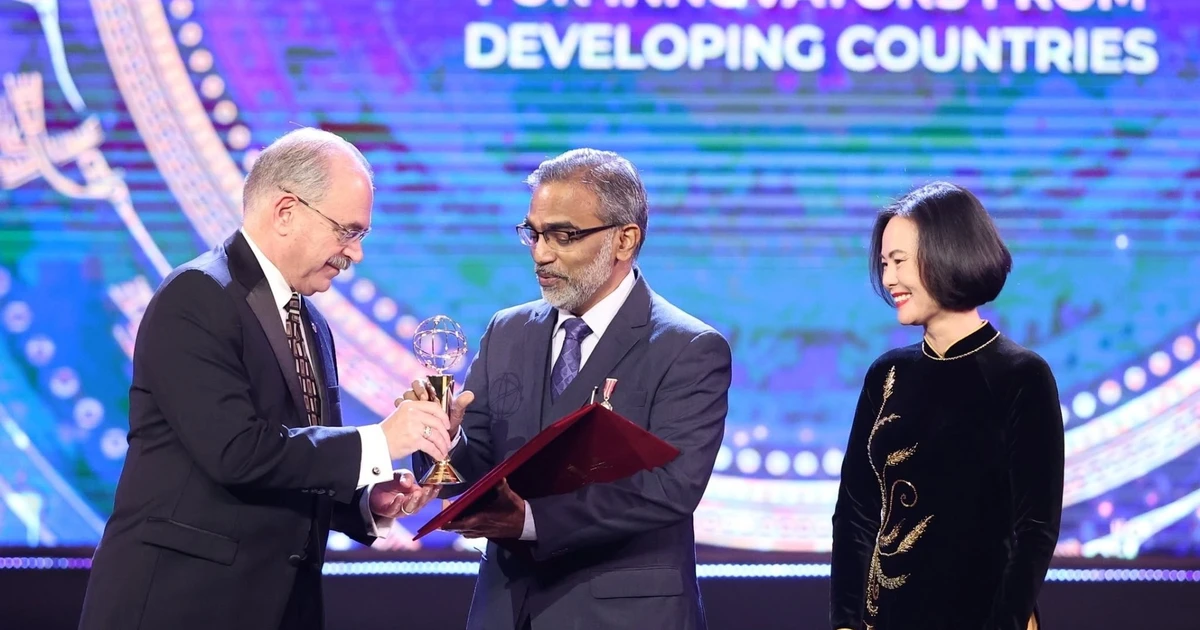 Chủ nhân giải thưởng VinFuture 2022 Thalappil Pradeep: "Những giải pháp từ các nước đang phát triển có thể thay đổi thế giới"