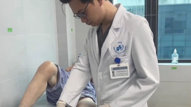 Vết loét chân kéo dài không lành có thể là dấu hiệu của bệnh lý tĩnh mạch