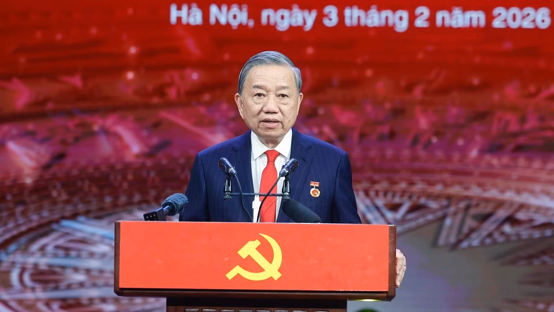 Tổng Bí thư Tô Lâm phát biểu tại Lễ tuyên dương Bí thư chi bộ xuất sắc và trao giải Búa liềm vàng. (Ảnh: Phương Hoa/TTXVN)