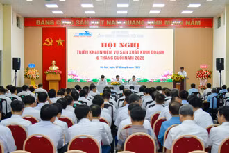Hội nghị triển khai nhiệm vụ sản xuất kinh doanh 6 tháng cuối năm 2025 của Tổng công ty Đường sắt Việt Nam.