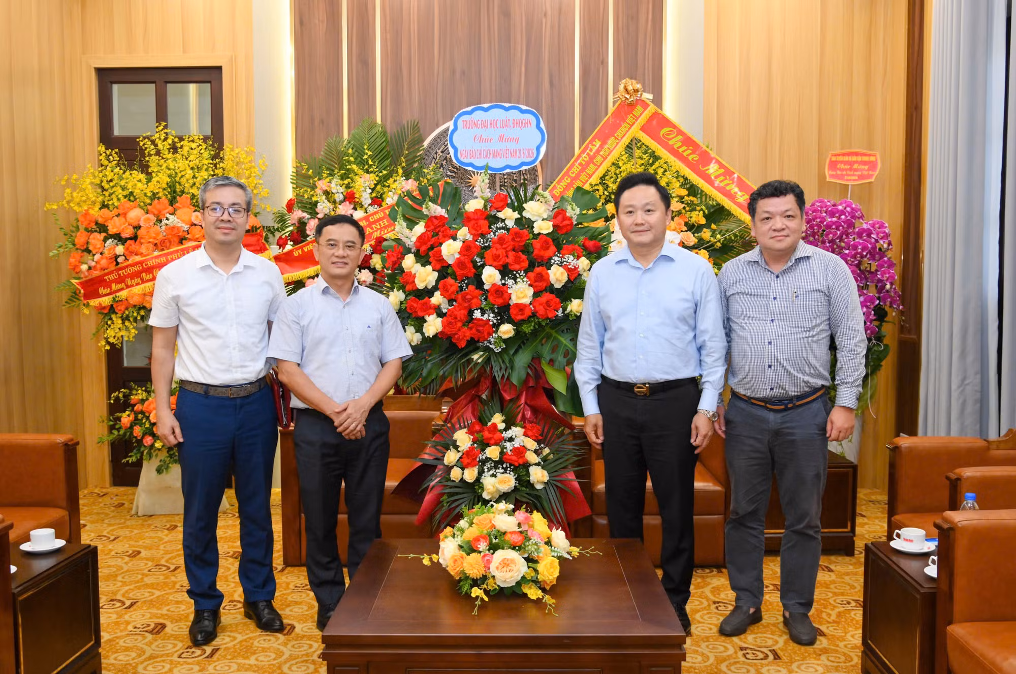 2aoboqeb7tixeyj82hk4lj8op3pdpgbg1tovn7ui64.jpg