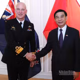 Đại tướng Phan Văn Giang và Chuẩn Đô đốc Mathew Williams tại buổi tiếp. (Ảnh: THU TRANG)