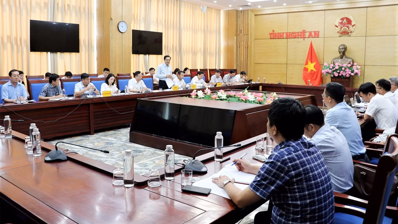 2-quang-canh-3764.jpg