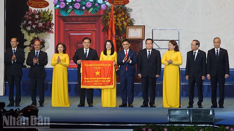 ndo_bl_dsc04112.jpg
