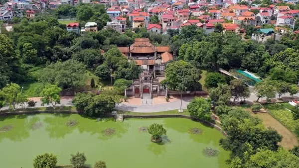 Đình Ngự triều Di quy trong quần thể Di tích quốc gia đặc biệt Thành cổ Cổ Loa, Hà Nội. (Ảnh GIANG NAM)