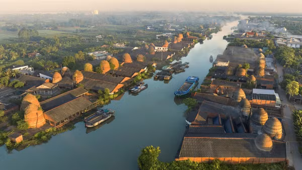 Dòng Cổ Chiên bồi đắp đôi bờ Vĩnh Long (Ảnh: Trung tâm Xúc tiến Du lịch tỉnh Vĩnh Long)