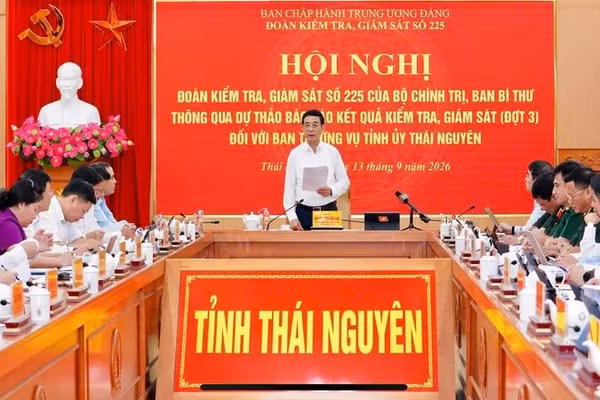 Đại tướng Phan Văn Giang chủ trì hội nghị thông qua dự thảo báo cáo kết quả kiểm tra, giám sát đợt 3 đối với Ban Thường vụ Tỉnh ủy Thái Nguyên. (Ảnh: CTV)