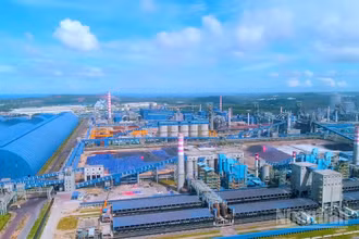 Kinh tế Quảng Ngãi tăng trưởng mạnh nhờ dựa trên "đôi cánh" lọc hóa dầu và thép.