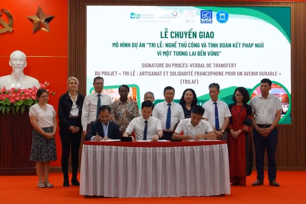 Quang cảnh tại Lễ tổng kết dự án Trilaf và bàn giao mô hình du lịch cộng đồng bền vững. (Ảnh: PV)