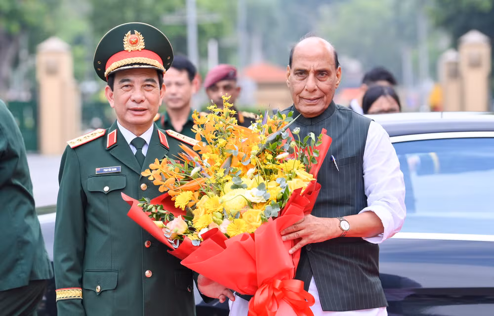 bo-truong-tiep-doan-an-do.jpg