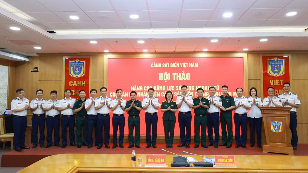 Các đại biểu tại hội thảo.
