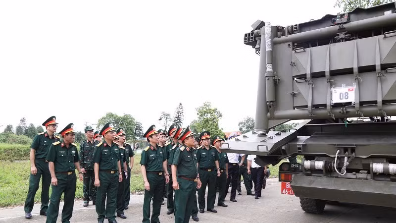 Tổng cục Hậu cần-Kỹ thuật kiểm tra phương tiện thực hiện nhiệm vụ A80.