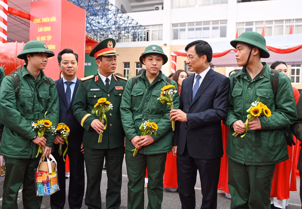 le-giao-quan-12.jpg