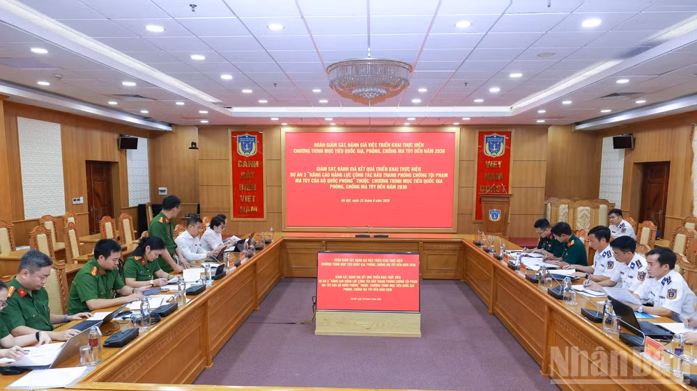 Quang cảnh buổi làm việc. (Ảnh: ĐỨC TĨNH)