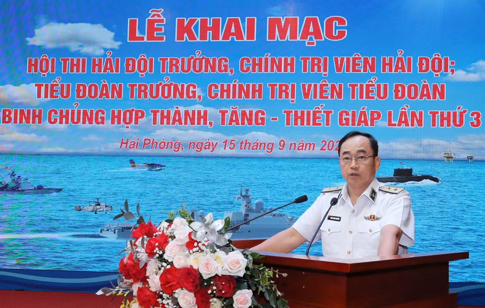 pho-do-doc-tran-thanh-nghiem-phat-bieu-khai-mac-hoi-thi.jpg