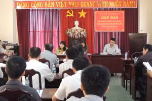 Quang cảnh buổi họp báo.