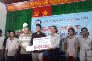 Quảng Ngãi hỗ trợ ngư dân kiên cường bám biển Hoàng Sa