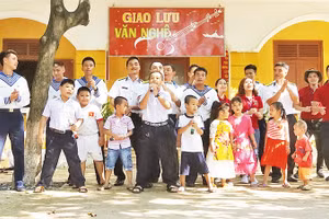 Niềm vui trên đảo Sinh Tồn.