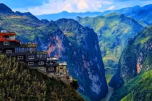 Gallery - Nhìn từ đỉnh Mã Pì Lèng - image 3