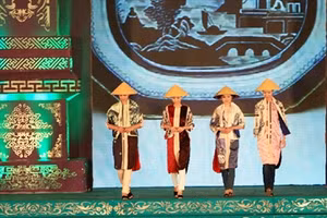  Đêm hội áo dài - một trong những chương trình mang đậm nét riêng thu hút người xem.