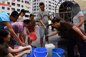 Gallery - Sự cố ô nhiễm nguồn nước sạch sông Đà - image 14