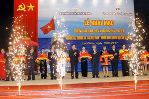 Quang cảnh Lễ khai mạc.