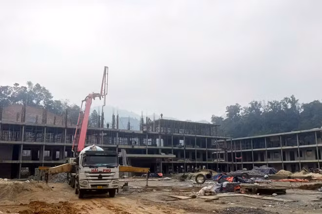 Khẩn trương thi công Trường phổ thông nội trú liên cấp tiểu học và trung học cơ sở Thanh Thủy.