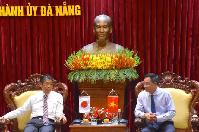 Quang cảnh buổi làm việc. (Ảnh: ANH ĐÀO)