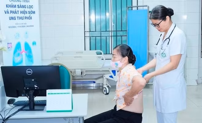 Khám sàng lọc ung thư phổi tại Bệnh viện K (Ảnh: THẾ ANH)