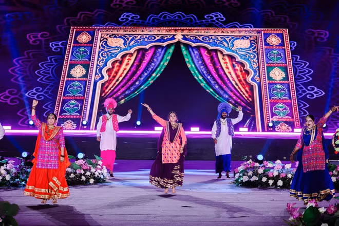 Festival Thăng Long-Hà Nội ghi dấu ấn với nhiều đoàn nghệ thuật quốc tế tham gia, trong đó có đoàn Ấn Độ.