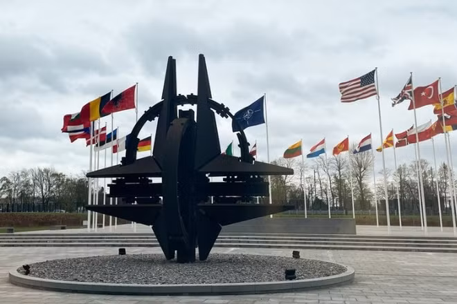Trụ sở NATO tại thủ đô Brussels, Vương quốc Bỉ. (Ảnh: TÂN HOA XÃ)