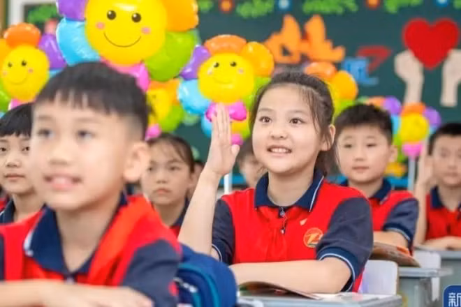 Giờ học của một trường tiểu học ở tỉnh Chiết Giang, Trung Quốc. (Ảnh minh họa: Tân Hoa Xã)