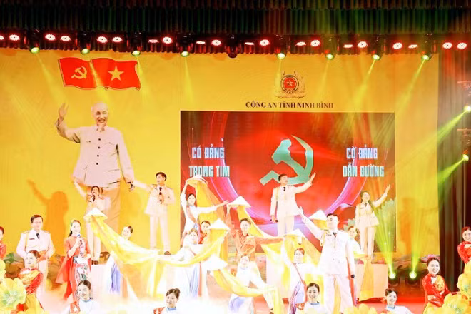 Quang cảnh vòng thi chung khảo.