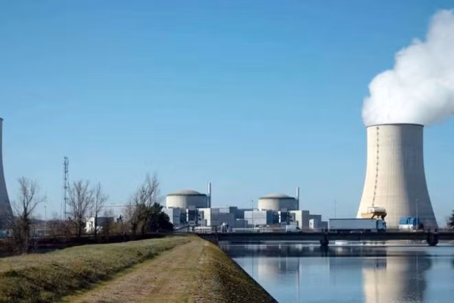 Nhà máy điện hạt nhân ở miền nam nước Pháp. 