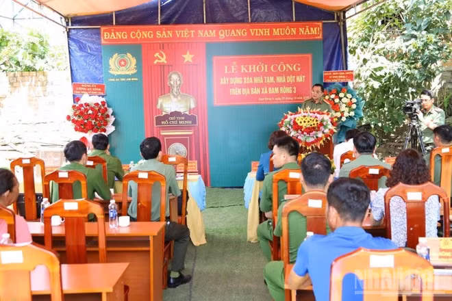 Quang cảnh lễ khởi công điểm tại xã Đam Rông 3, tỉnh Lâm Đồng.