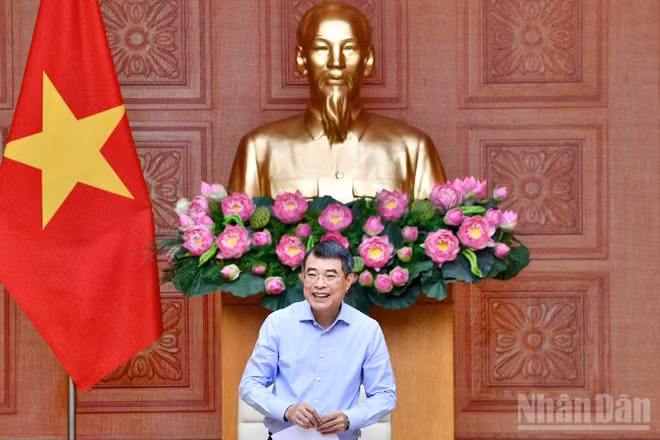 Thủ tướng Chính phủ Lê Minh Hưng chủ trì cuộc làm việc với Bộ Giáo dục và Đào tạo. (Ảnh: Thanh Giang)