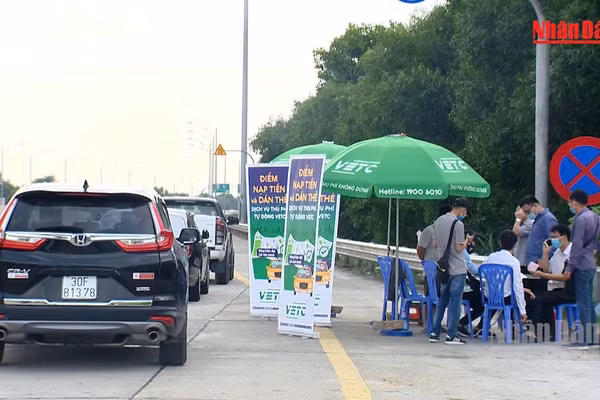 [Video] VETC, ePass dừng chính sách thu 6.600 đồng/tháng