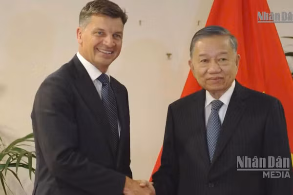 [Video] Thúc đẩy quan hệ đầu tư hai chiều Việt Nam-Australia ngày càng cân bằng và hiệu quả