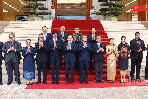 [Video] Thủ tướng Lê Minh Hưng: Làm sâu sắc hơn đầu tư nội khối ASEAN, xây dựng cộng đồng bao trùm, bền vững