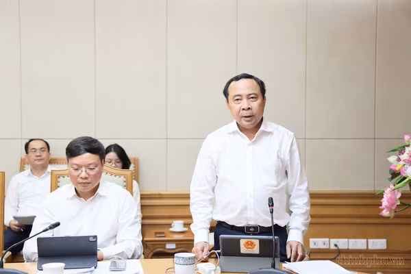 Bộ trưởng Khoa học và Công nghệ Vũ Hải Quân.