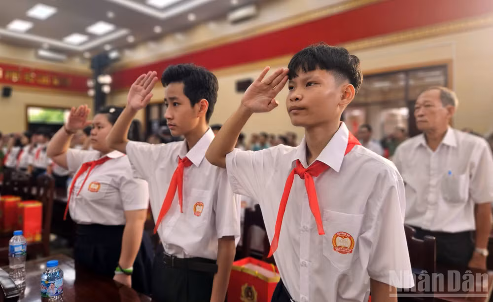 ndo_br_hs-chao-co.jpg