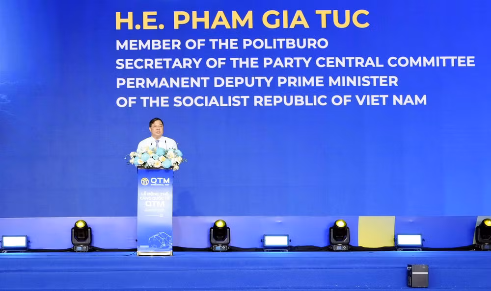 pham-gia-tuc-phat-bieu.jpg