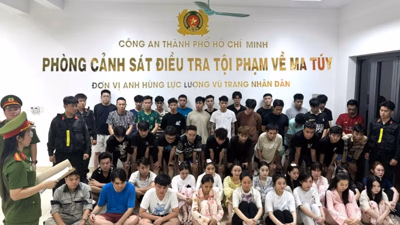 Tụ điểm sử dụng và đường dây mua bán ma túy vừa bị PC04, Công an Thành phố Hồ Chí Minh triệt phá trong chuyên án VX1326D.