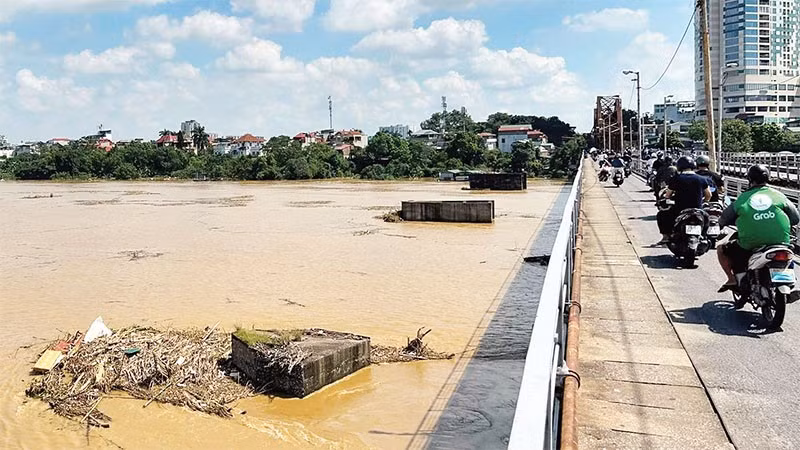 nuocsonghongdangcao4.jpg