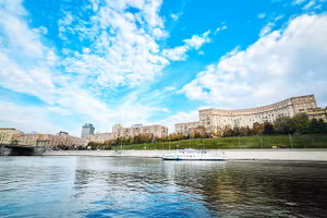 Một góc của thành phố nhìn từ sông Moscow.
